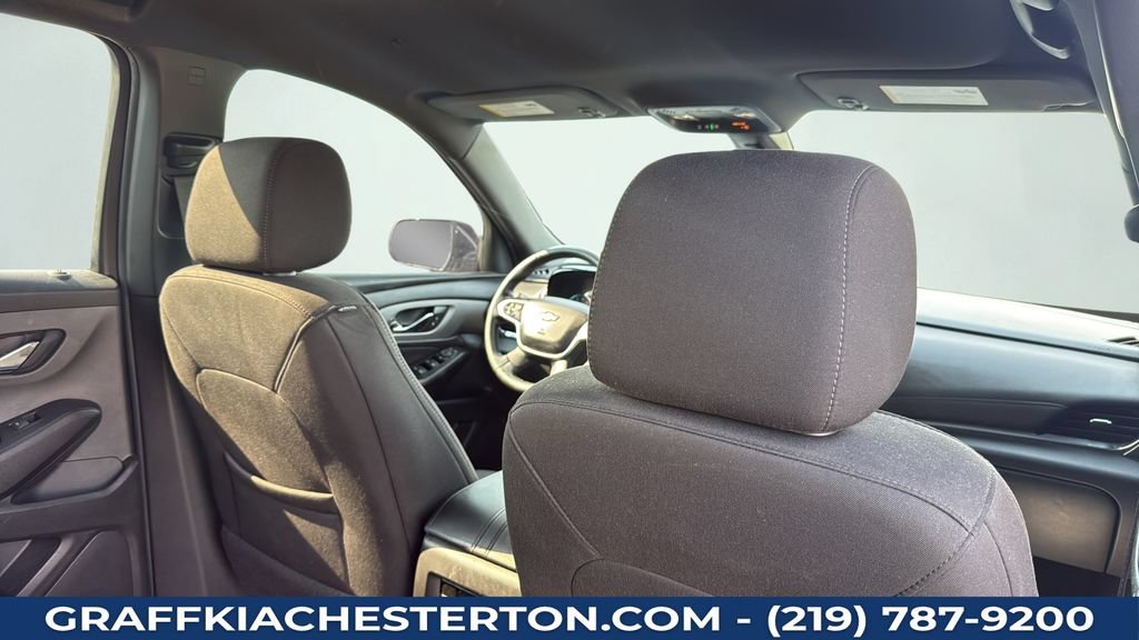 Used 2023 Chevrolet Traverse LT FWD image 35