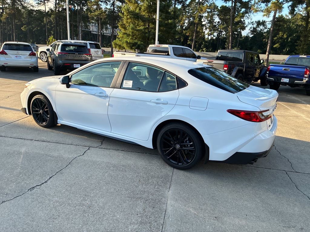 New 2026 Toyota Camry SE image 3
