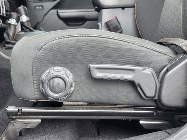 Used 2021 Jeep Gladiator Mojave AWD/4WD image 14