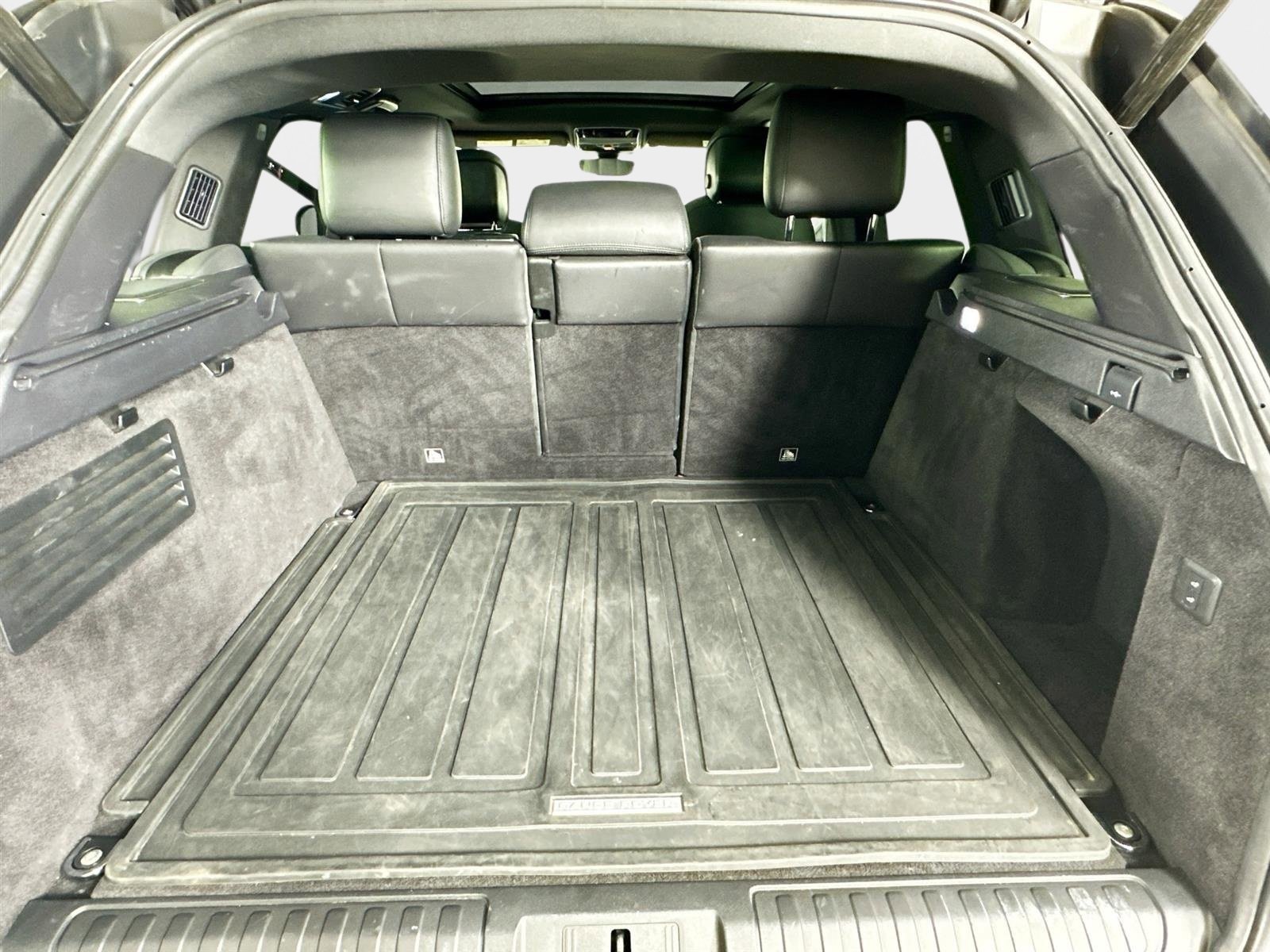 Used 2018 Land Rover Range Rover Sport Supercharged image 35