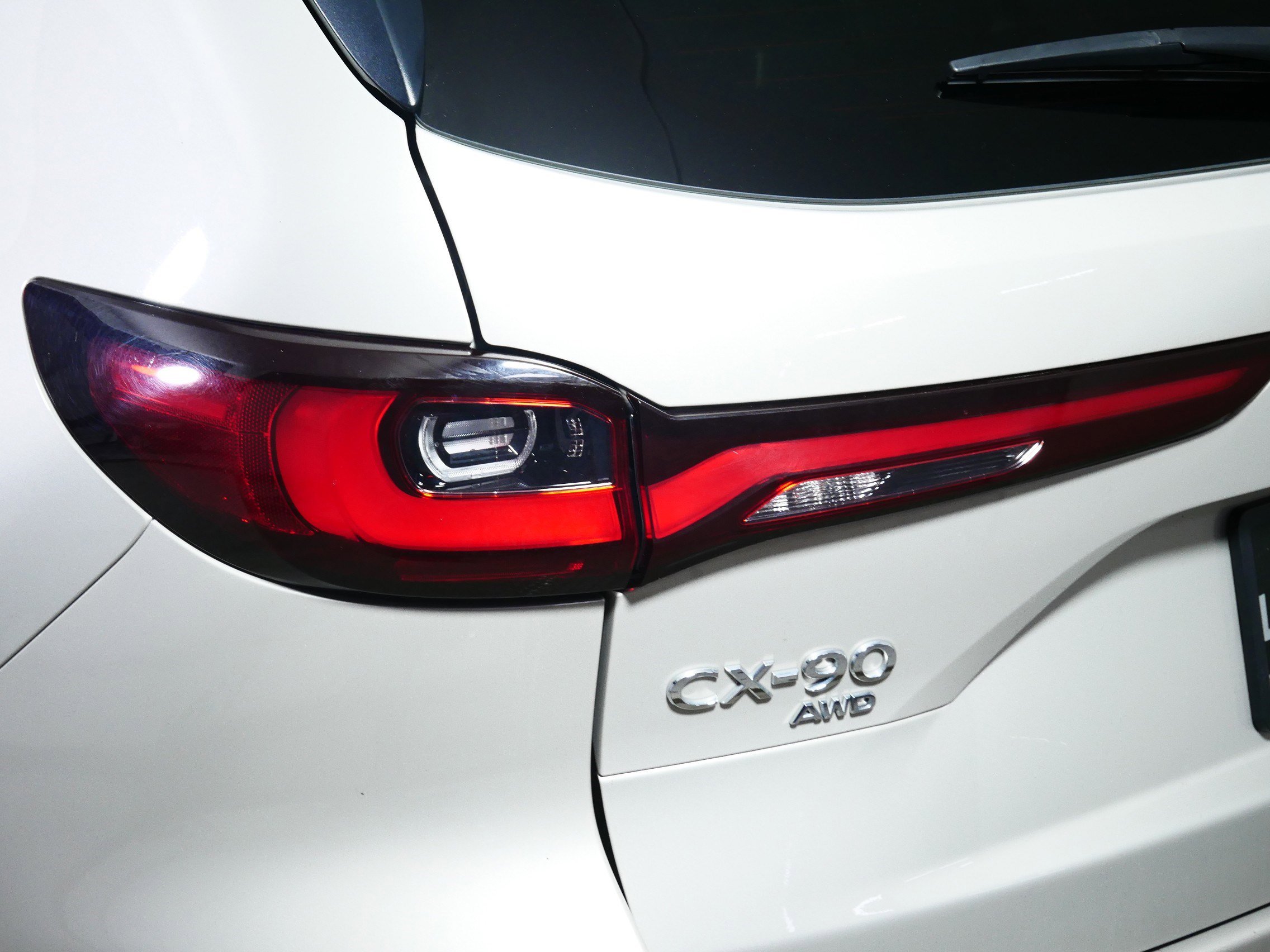 Used 2024 MAZDA CX-90 3.3 Turbo w/ Premium Package AWD/4WD image 17