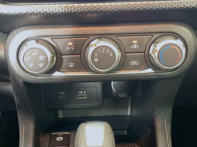 Used 2023 Nissan Kicks SV image 16