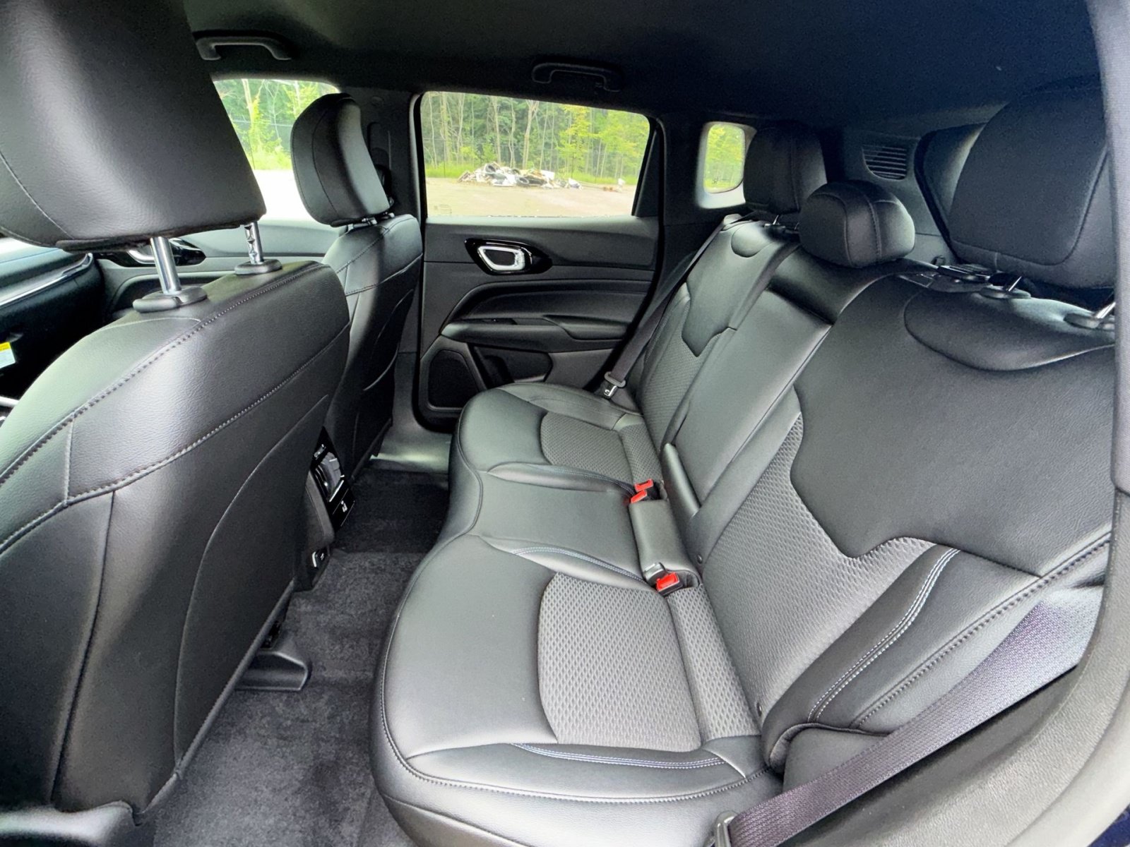 New 2026 Jeep Compass Latitude AWD/4WD image 21