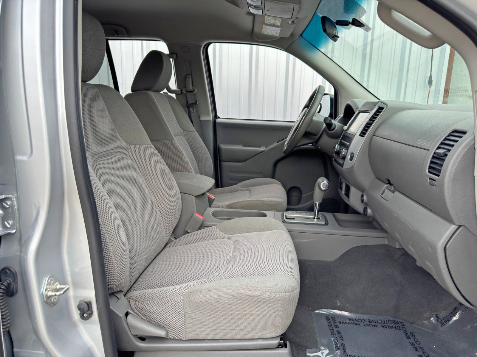 Used 2019 Nissan Frontier SV image 13