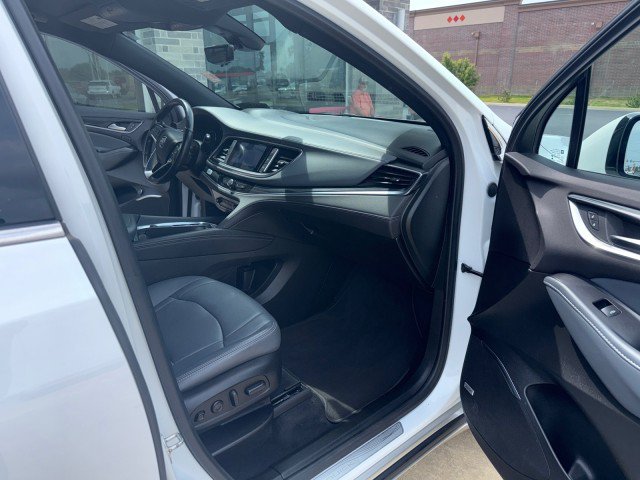 Used 2022 Buick Enclave Premium FWD image 20