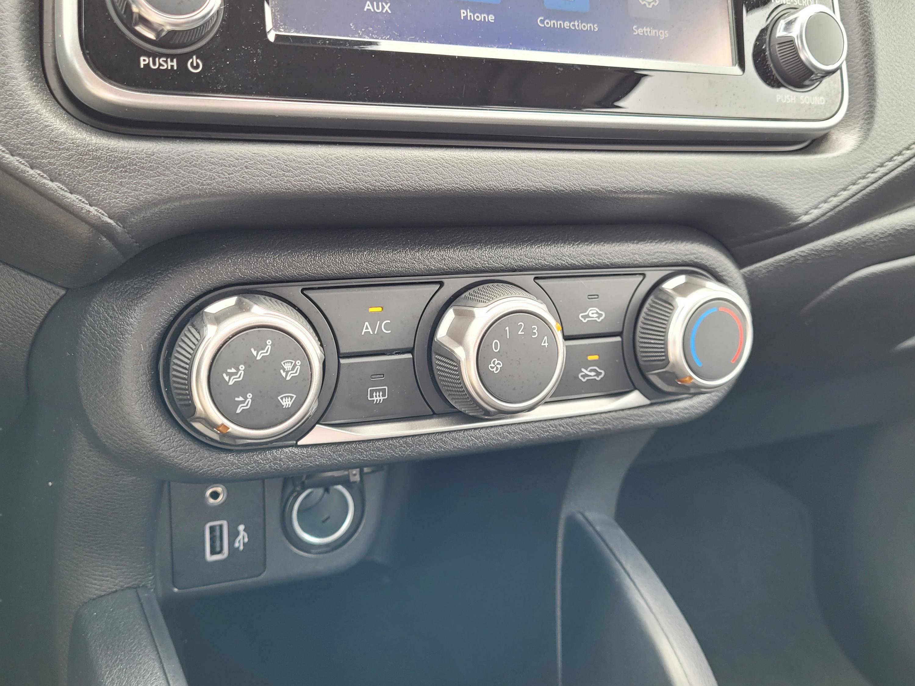 Used 2025 Nissan Versa S w/ Trunk Package FWD image 21