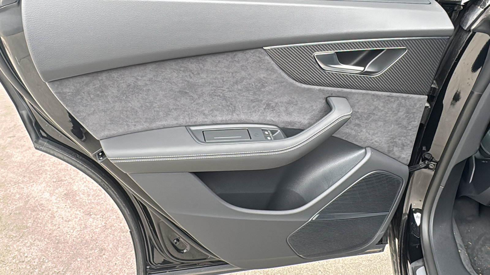 New 2025 Audi SQ8 Premium Plus image 16