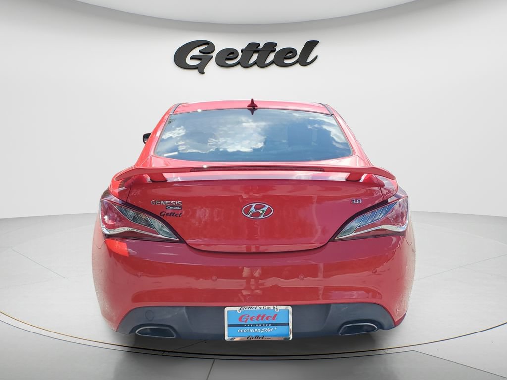 Used 2016 Hyundai Genesis Coupe 3.8 RWD image 6
