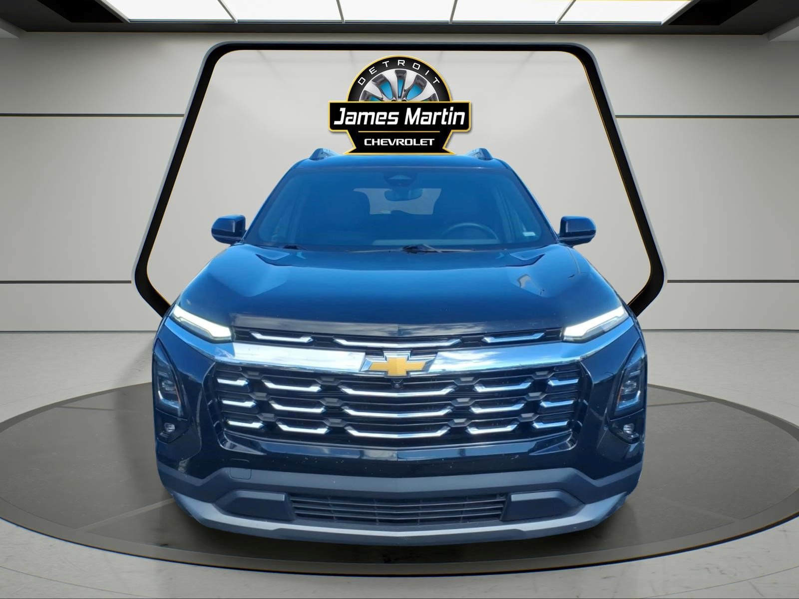 Certified 2025 Chevrolet Equinox LT w/ Convenience Package II AWD/4WD image 2