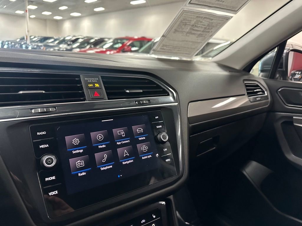 Used 2022 Volkswagen Tiguan SE FWD image 20