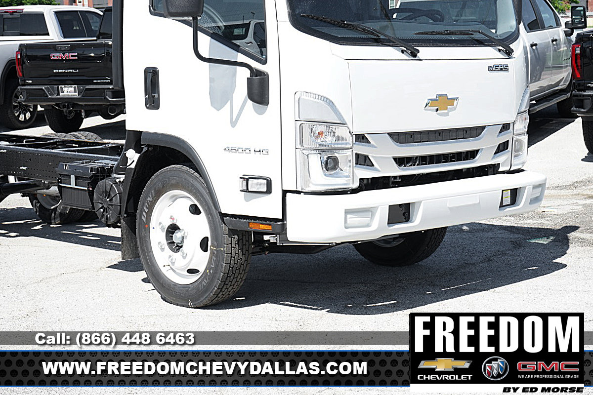 New 2024 Chevrolet Low Cab Forward image 36