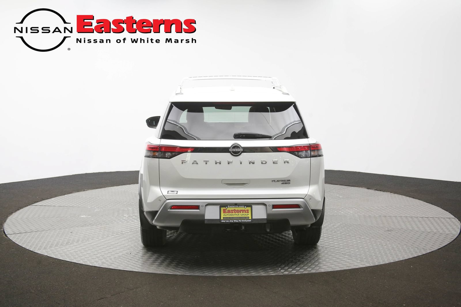 Used 2023 Nissan Pathfinder Platinum AWD/4WD image 39