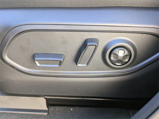 New 2025 Jeep Grand Cherokee Altitude image 20