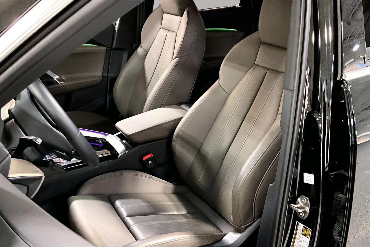 Certified 2025 Audi Q5 Premium Plus w/ Premium Plus AWD/4WD image 8