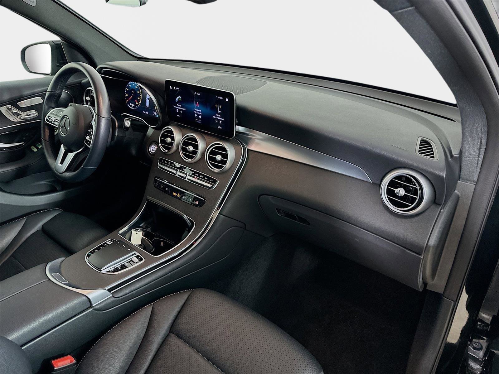 Certified 2022 Mercedes-Benz GLC 300 4MATIC image 36