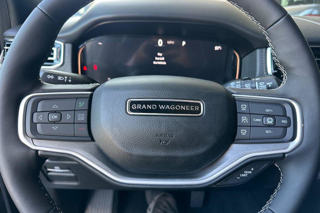 New 2026 Jeep Grand Wagoneer L Limited AWD/4WD image 25
