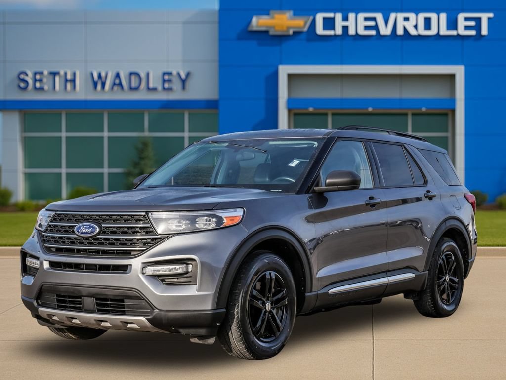 Used 2024 Ford Explorer XLT w/ Equipment Group 202A RWD image 57