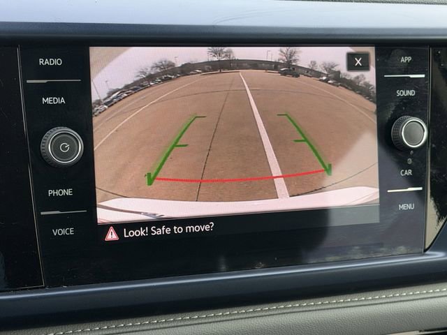 Used 2024 Volkswagen Taos SE image 18