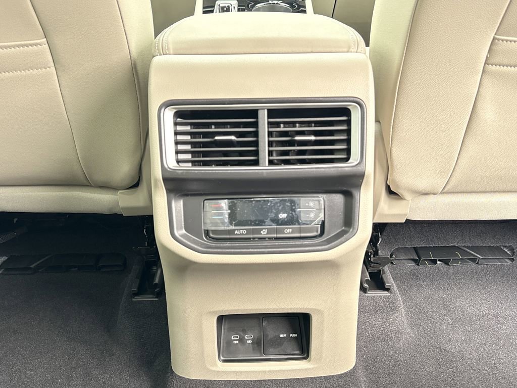 New 2026 Volkswagen Atlas SE image 14