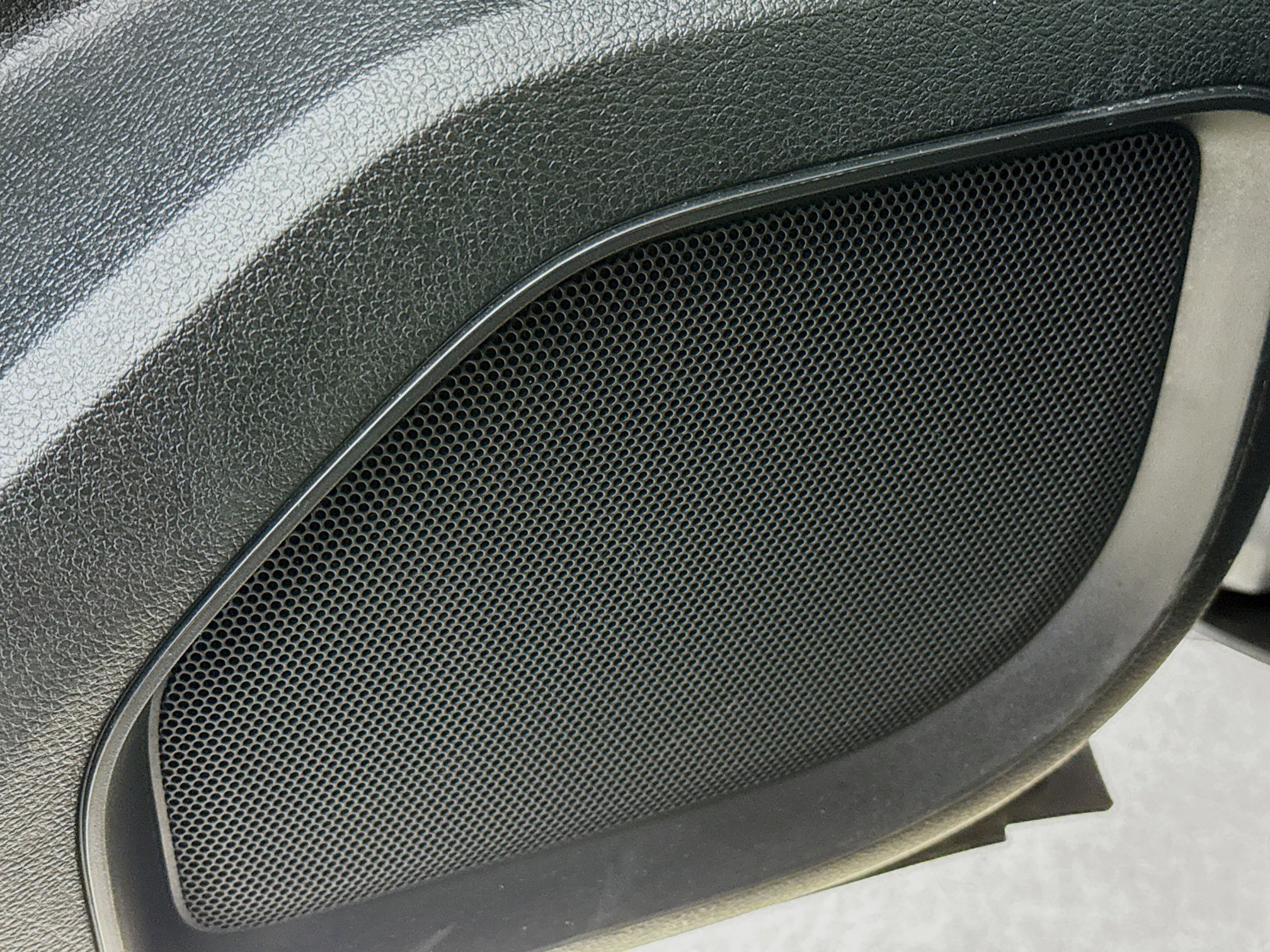 Used 2022 Nissan Titan SV w/ Accessory Utility Package image 20