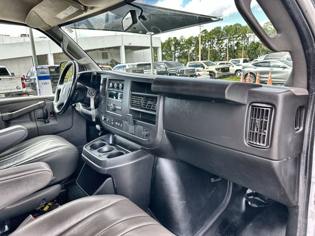 Used 2022 GMC Savana 3500 Work Van w/ Driver Convenience Package image 26