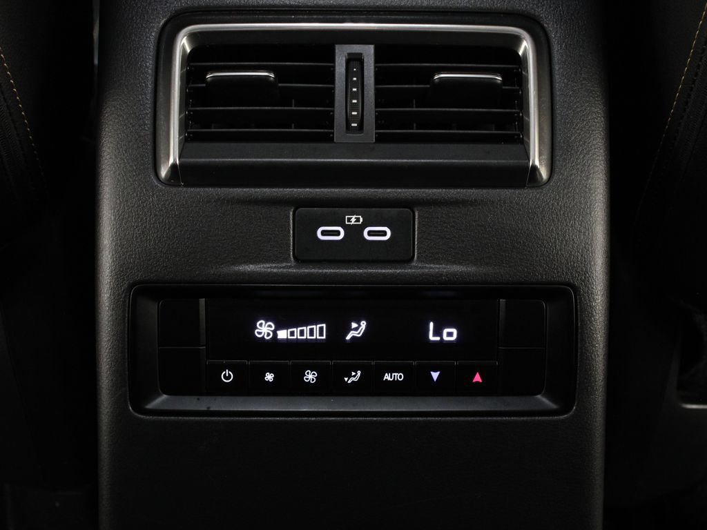 Used 2024 MAZDA CX-90 3.3 Turbo w/ Preferred Plus AWD/4WD image 30