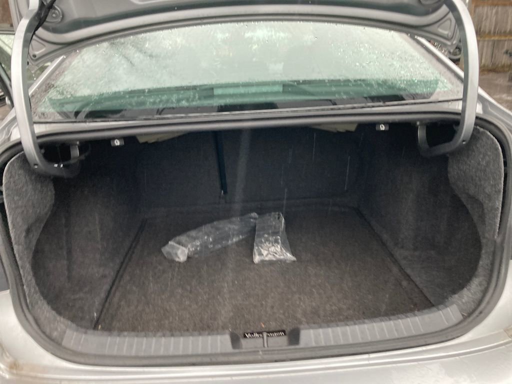 Used 2023 Volkswagen Jetta SE image 27