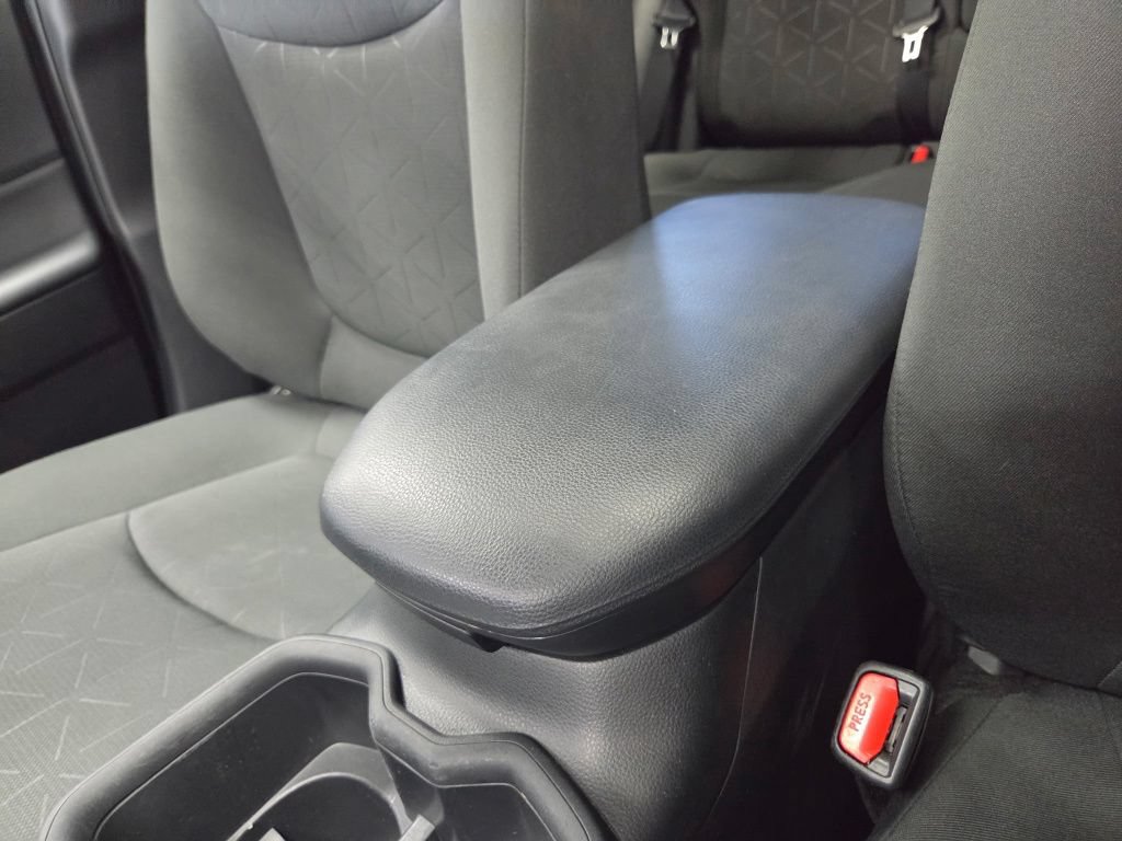Used 2024 Toyota RAV4 XLE w/ Convenience Package AWD/4WD image 31