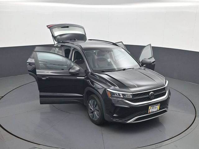 Used 2023 Volkswagen Taos S FWD image 29