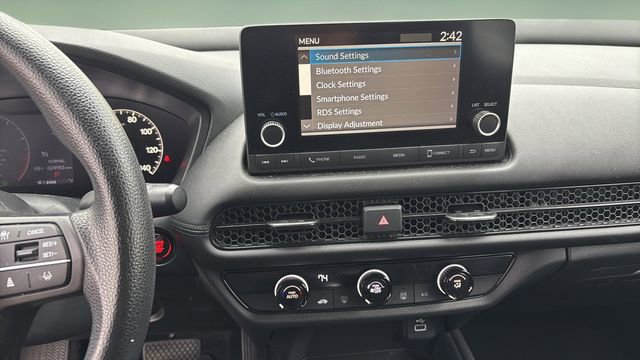 Used 2023 Honda HR-V LX image 10