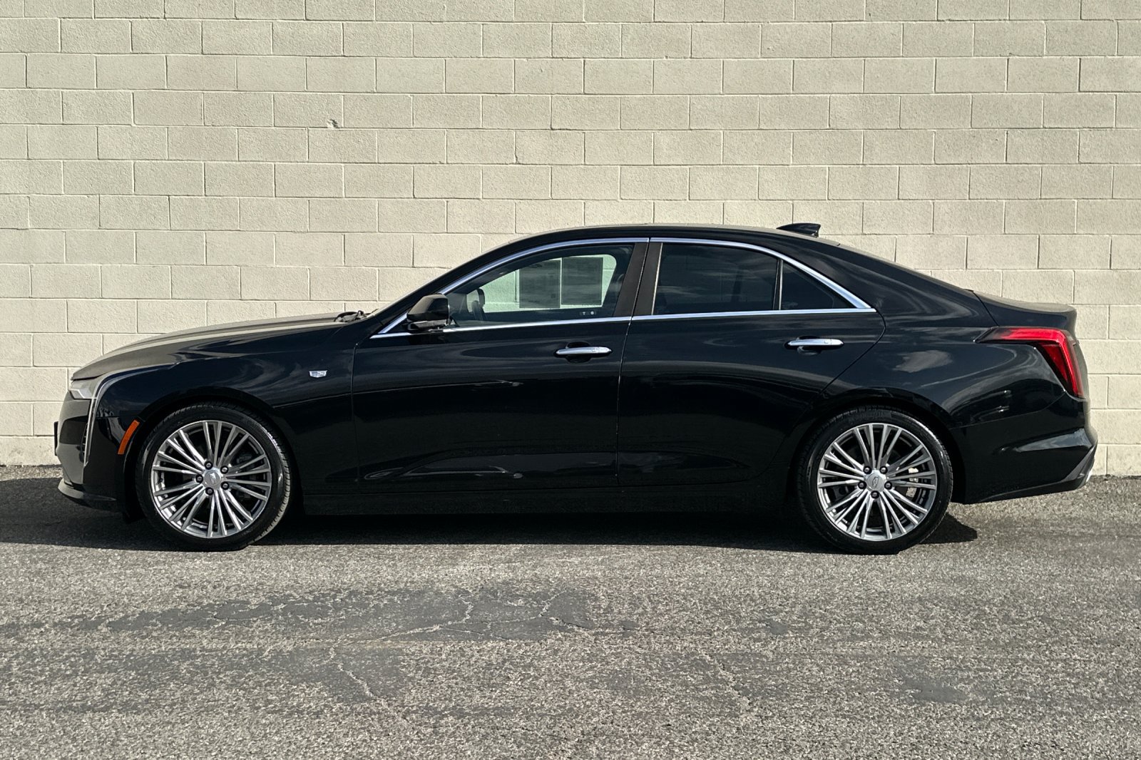 Certified 2020 Cadillac CT4 Premium Luxury RWD image 7