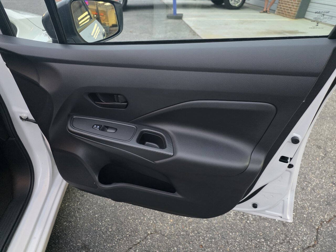 Used 2025 Nissan Versa S w/ Trunk Package FWD image 21