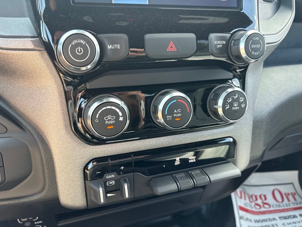 New 2026 RAM 2500 Tradesman AWD/4WD image 18
