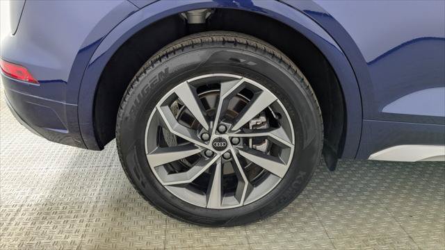Used 2023 Audi Q5 2.0T Premium w/ Convenience Package AWD/4WD image 36