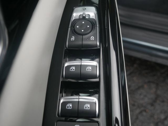 Used 2024 Kia Carnival SX Prestige image 21