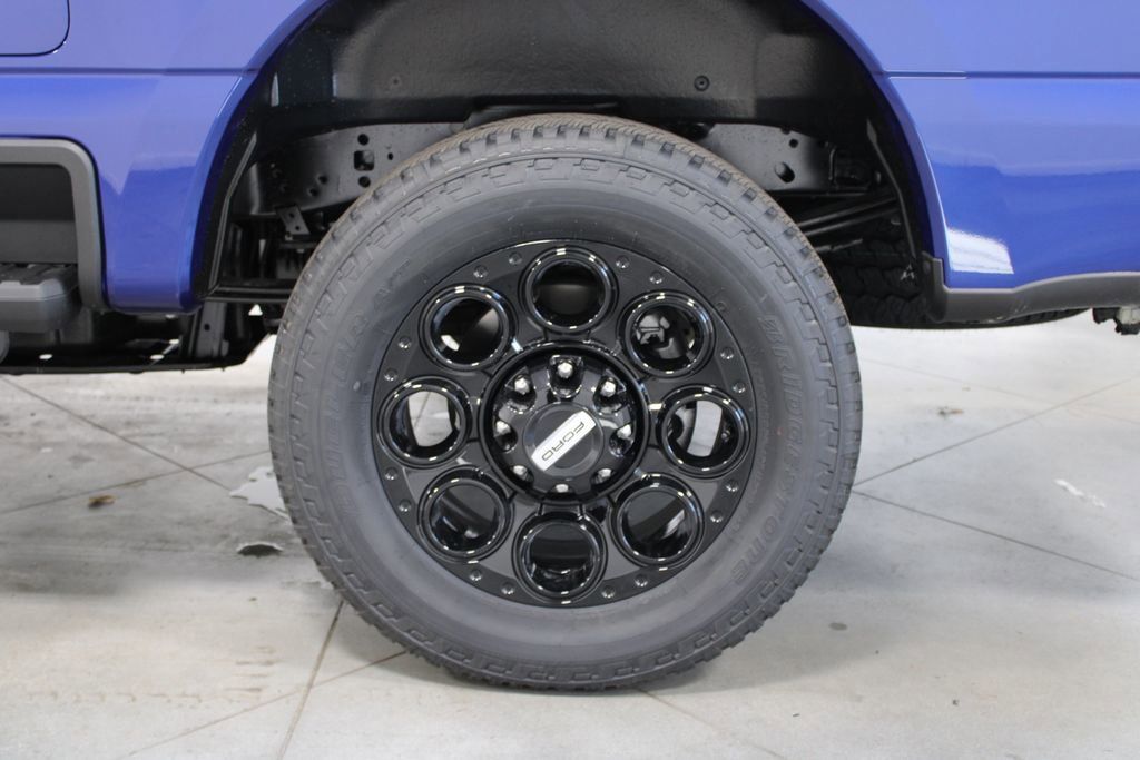 New 2026 Ford F250 Lariat w/ Black Appearance Package image 17