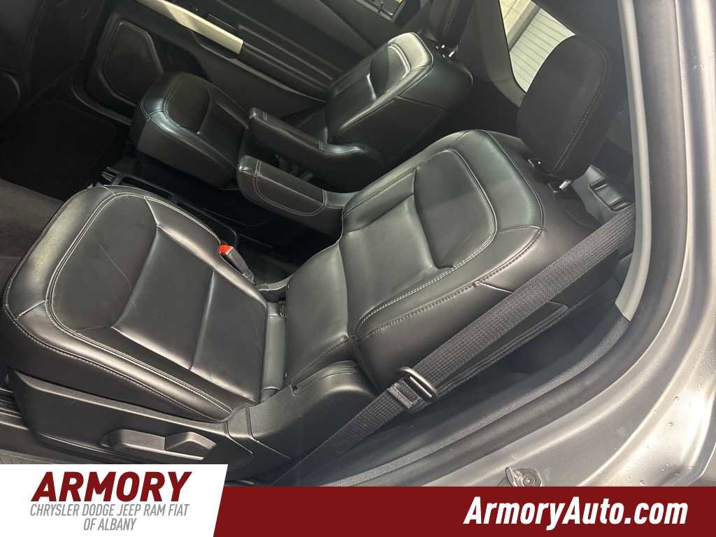 Used 2021 Ford Explorer XLT w/ Equipment Group 202A image 26