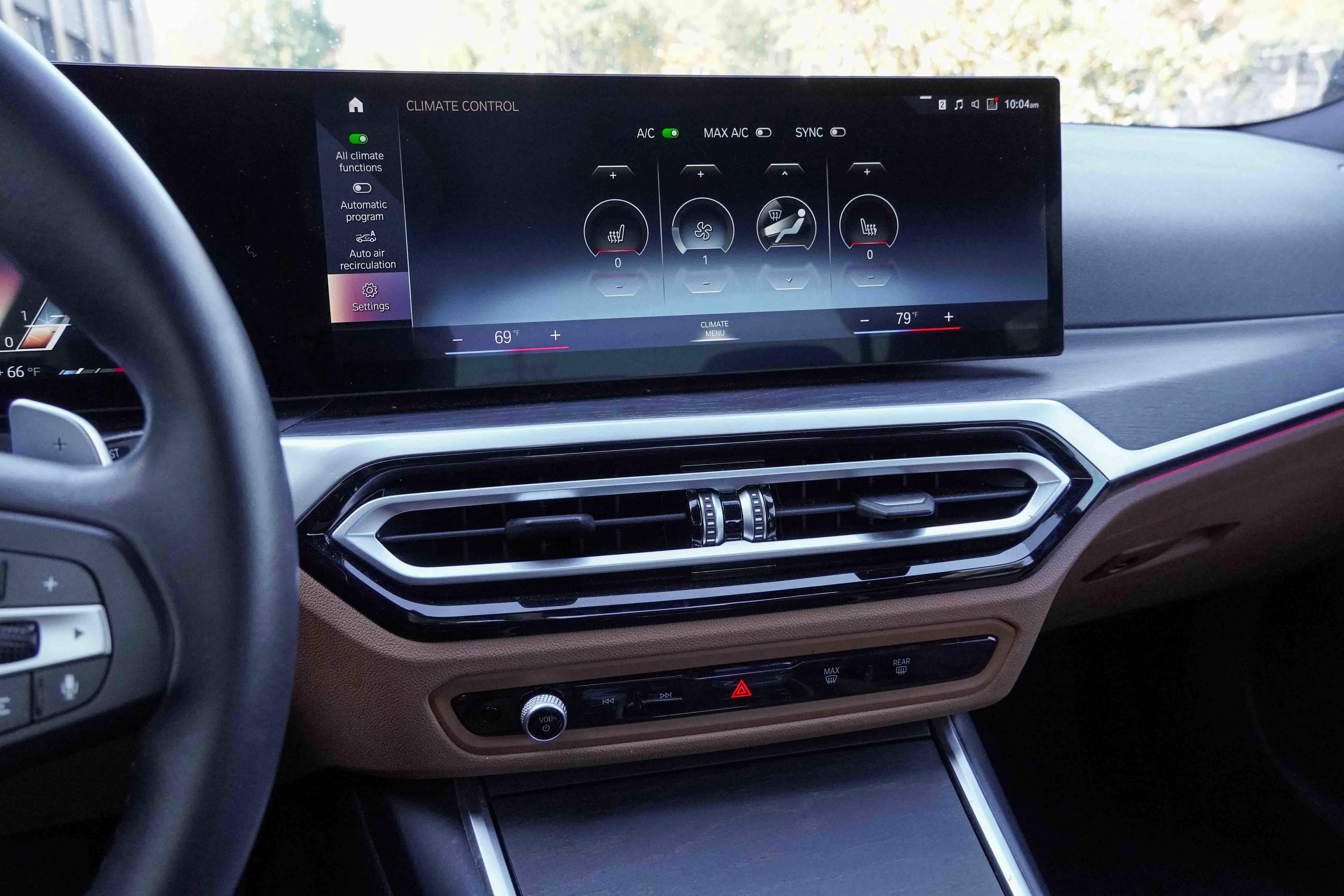 Used 2024 BMW 330i Sedan w/ Convenience Package image 24