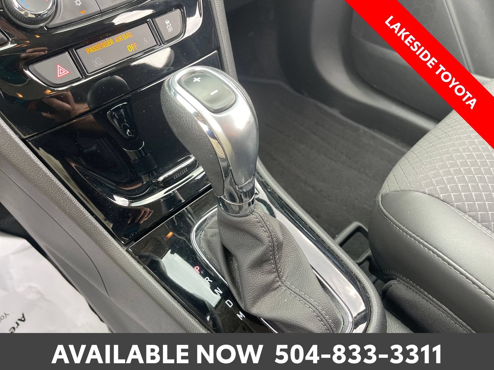 Used 2022 Buick Encore Preferred AWD/4WD image 30