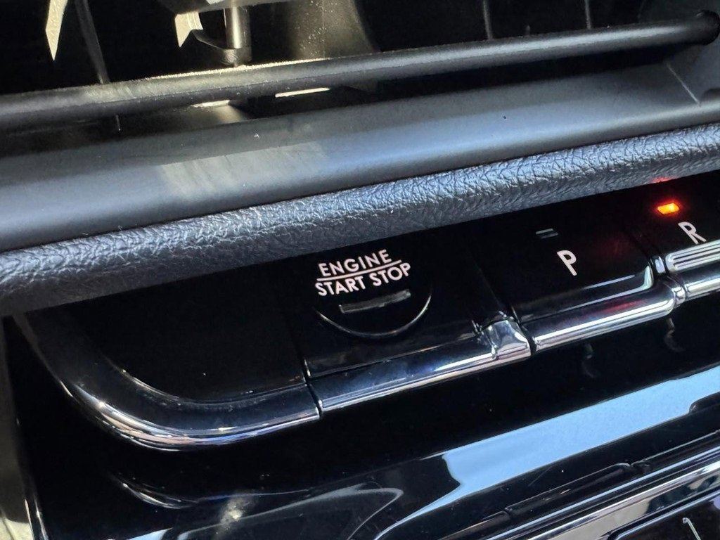 Used 2023 Lincoln Corsair Reserve w/ Equipment Group 201A image 23