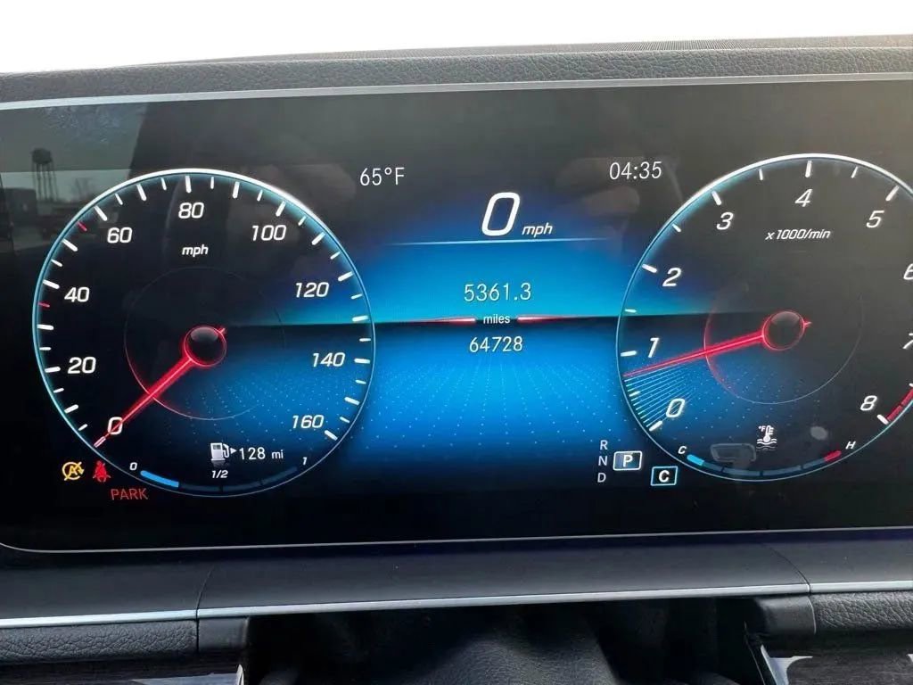 Used 2021 Mercedes-Benz GLE 350 4MATIC image 23