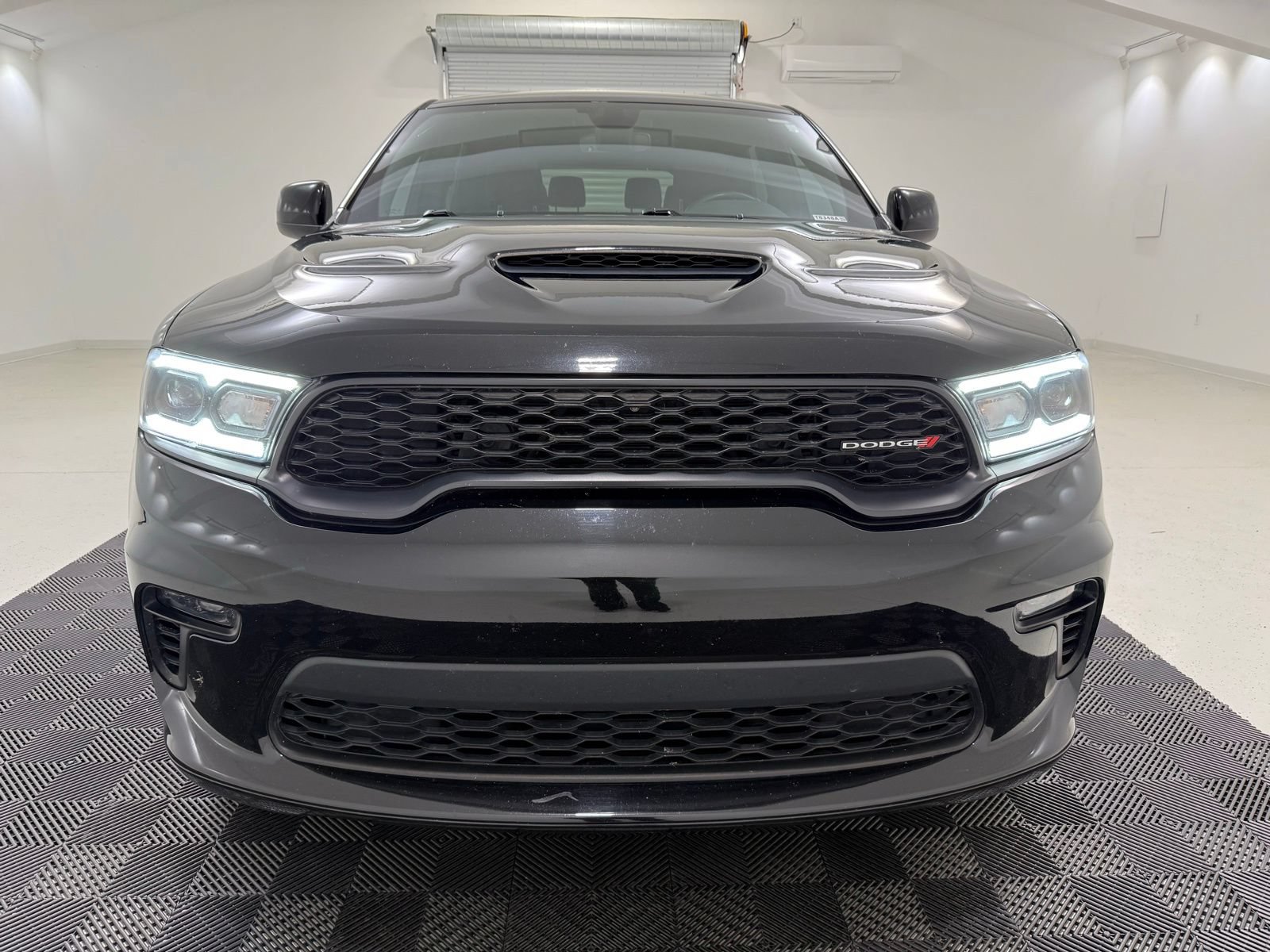 Used 2022 Dodge Durango GT w/ Blacktop Package AWD/4WD image 2
