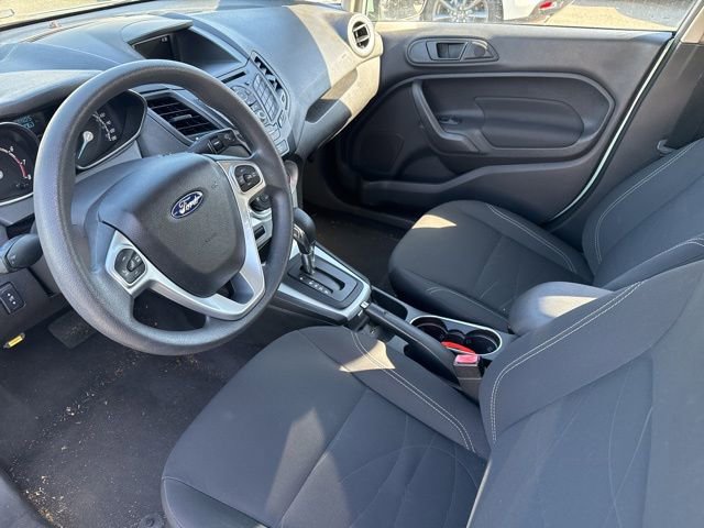 Used 2018 Ford Fiesta SE image 4