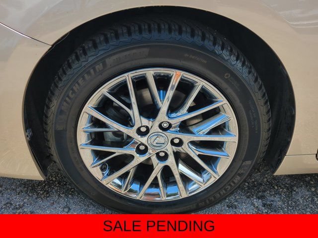 Used 2018 Lexus ES 350 w/ Luxury Package w/Wood Trim FWD image 11