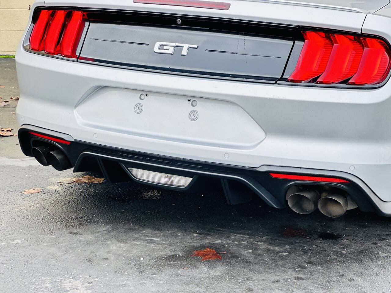 Used 2019 Ford Mustang GT Premium RWD image 9