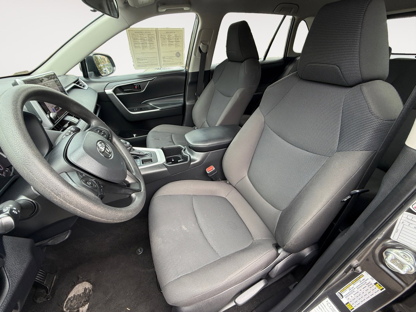 Used 2024 Toyota RAV4 LE image 10