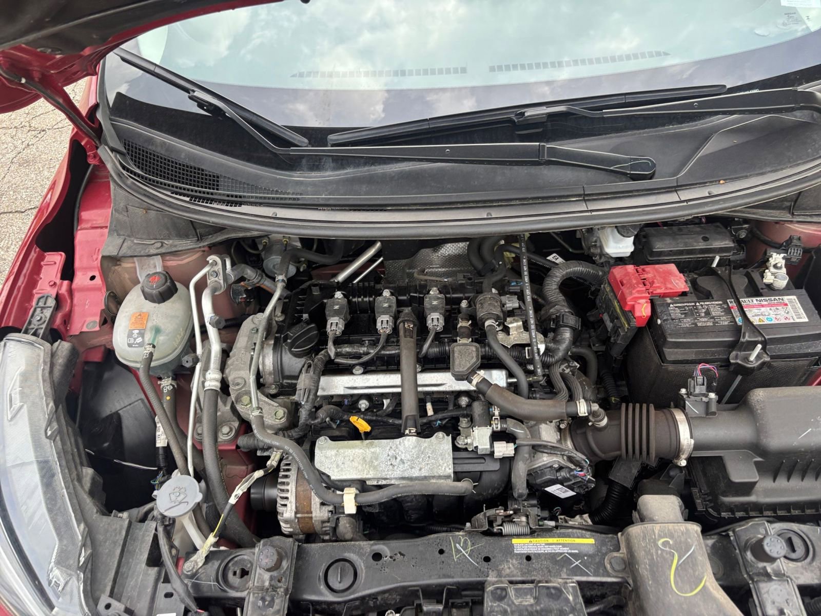 Used 2025 Nissan Versa SV image 30