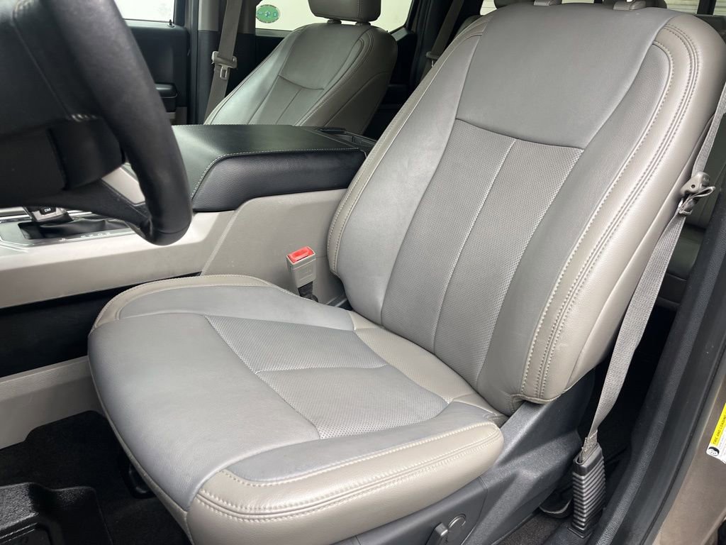 Used 2019 Ford F150 Lariat w/ Equipment Group 502A Luxury image 9