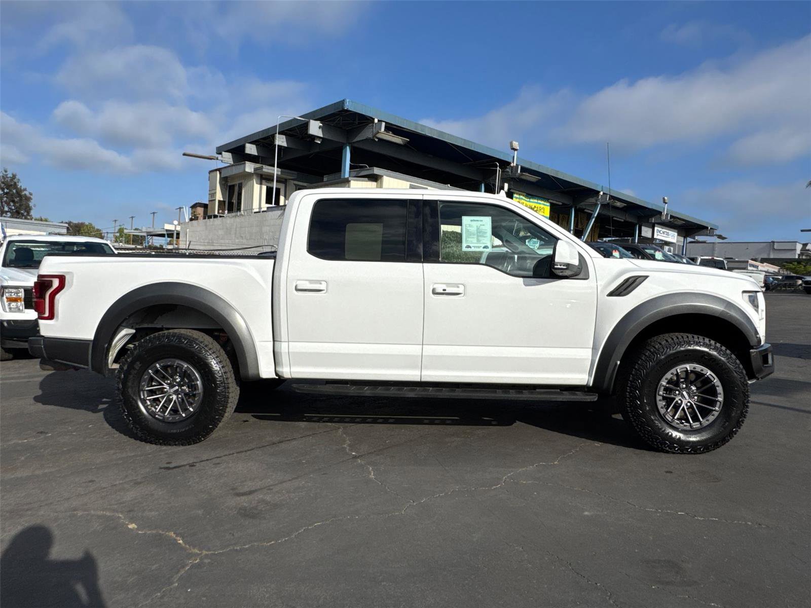 Used 2019 Ford F150 Raptor w/ Equipment Group 802A Luxury AWD/4WD image 6