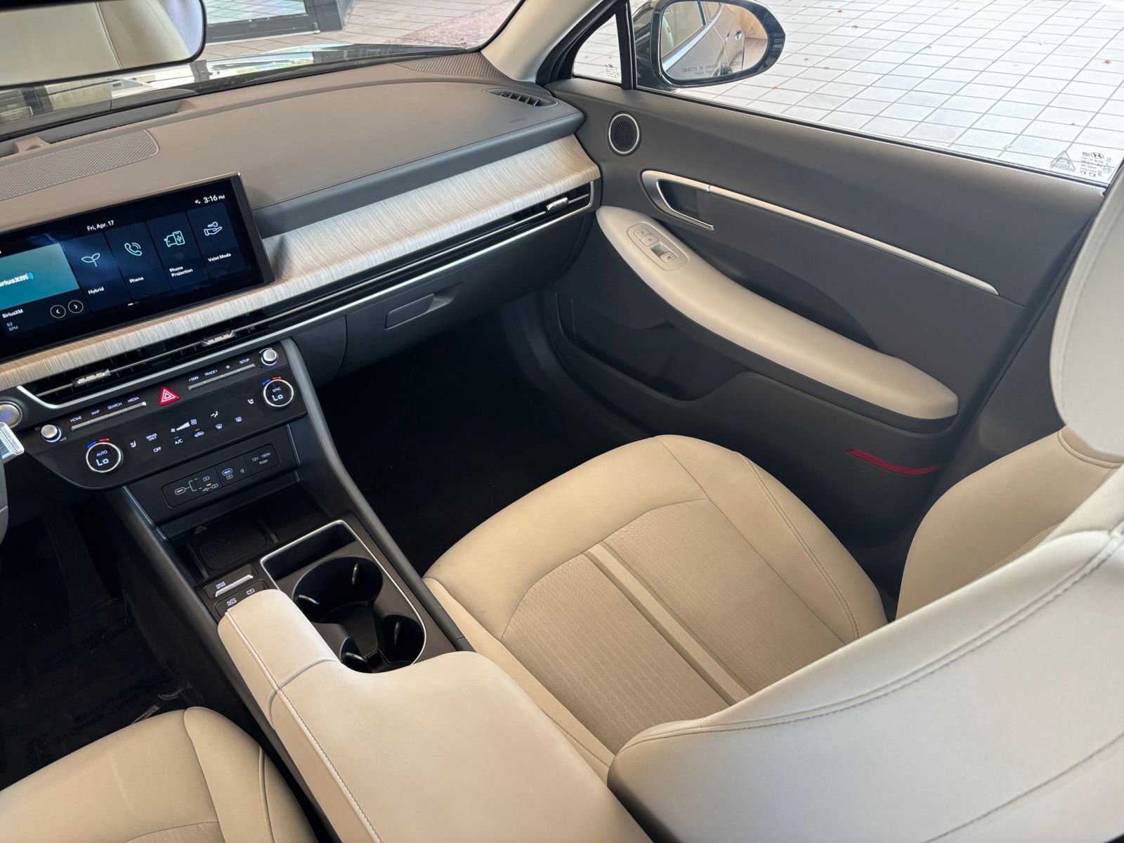 Used 2025 Hyundai Sonata SEL FWD image 36